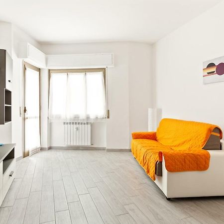 Renewed Balcony Flat With Green Garden Milán Exterior foto