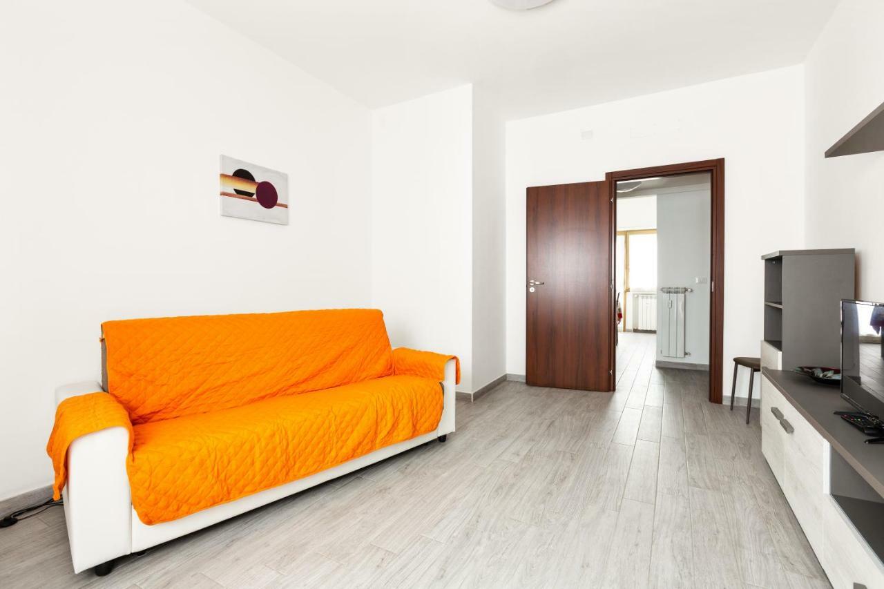 Renewed Balcony Flat With Green Garden Milán Exterior foto